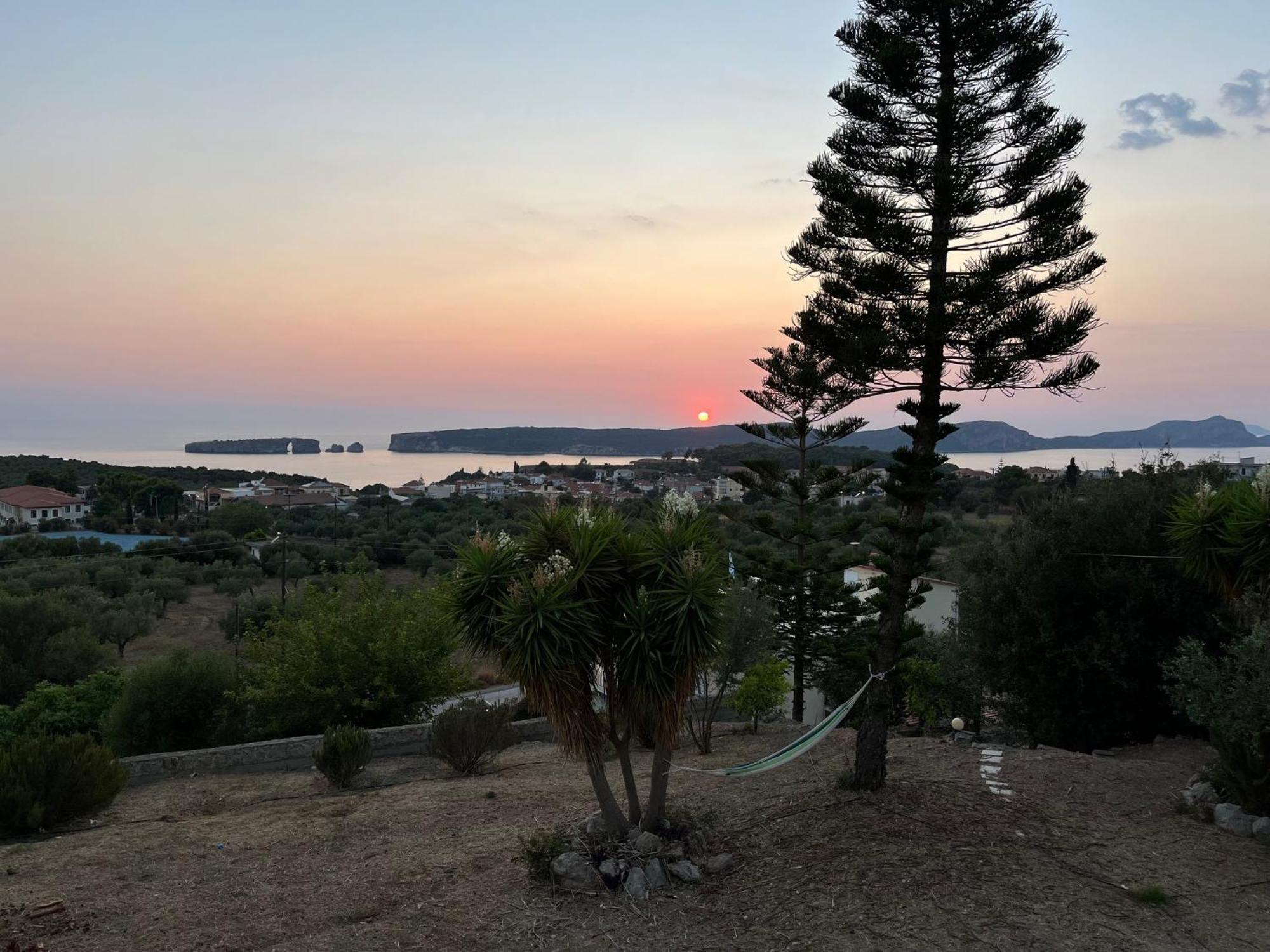 Gianna'S Guesthouse Pylos Exterior photo