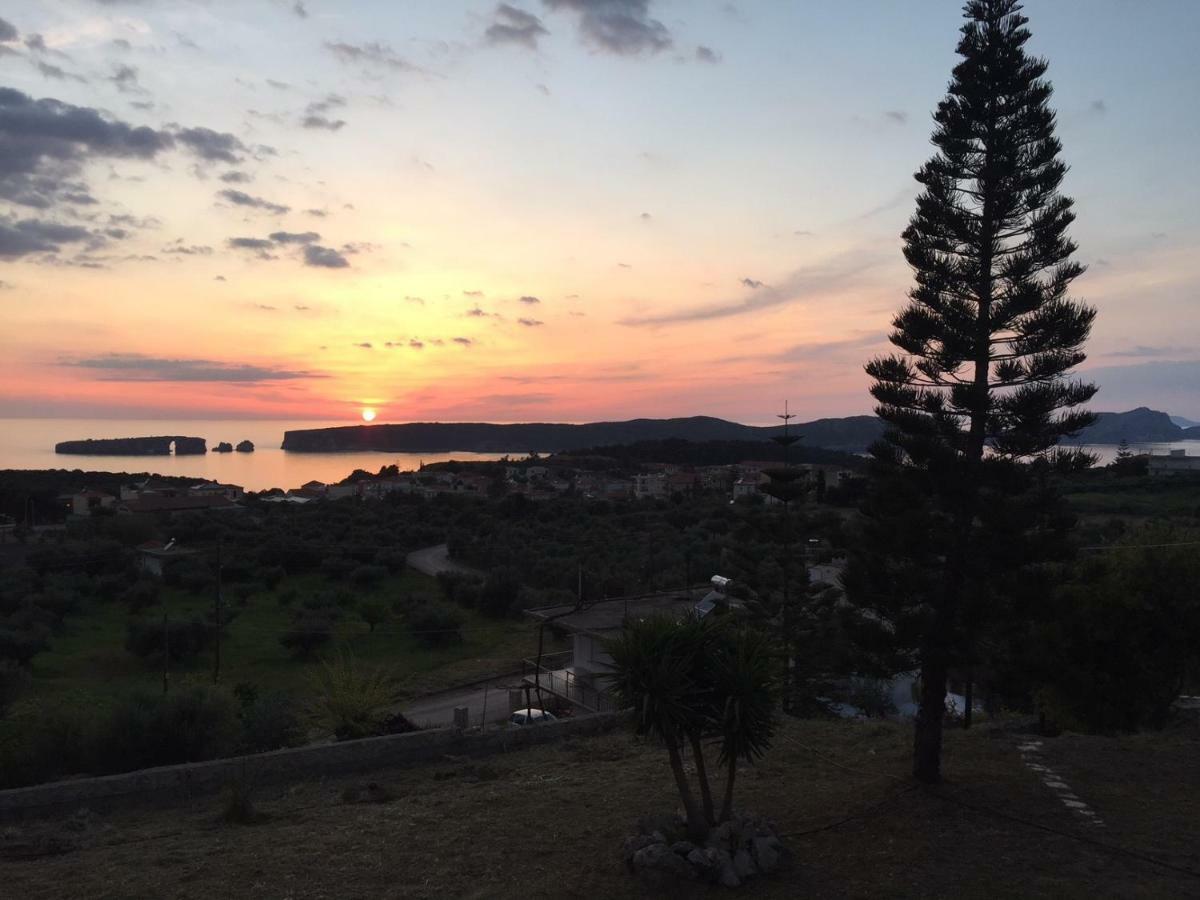 Gianna'S Guesthouse Pylos Exterior photo